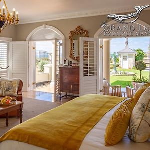 Ground Floor Suite